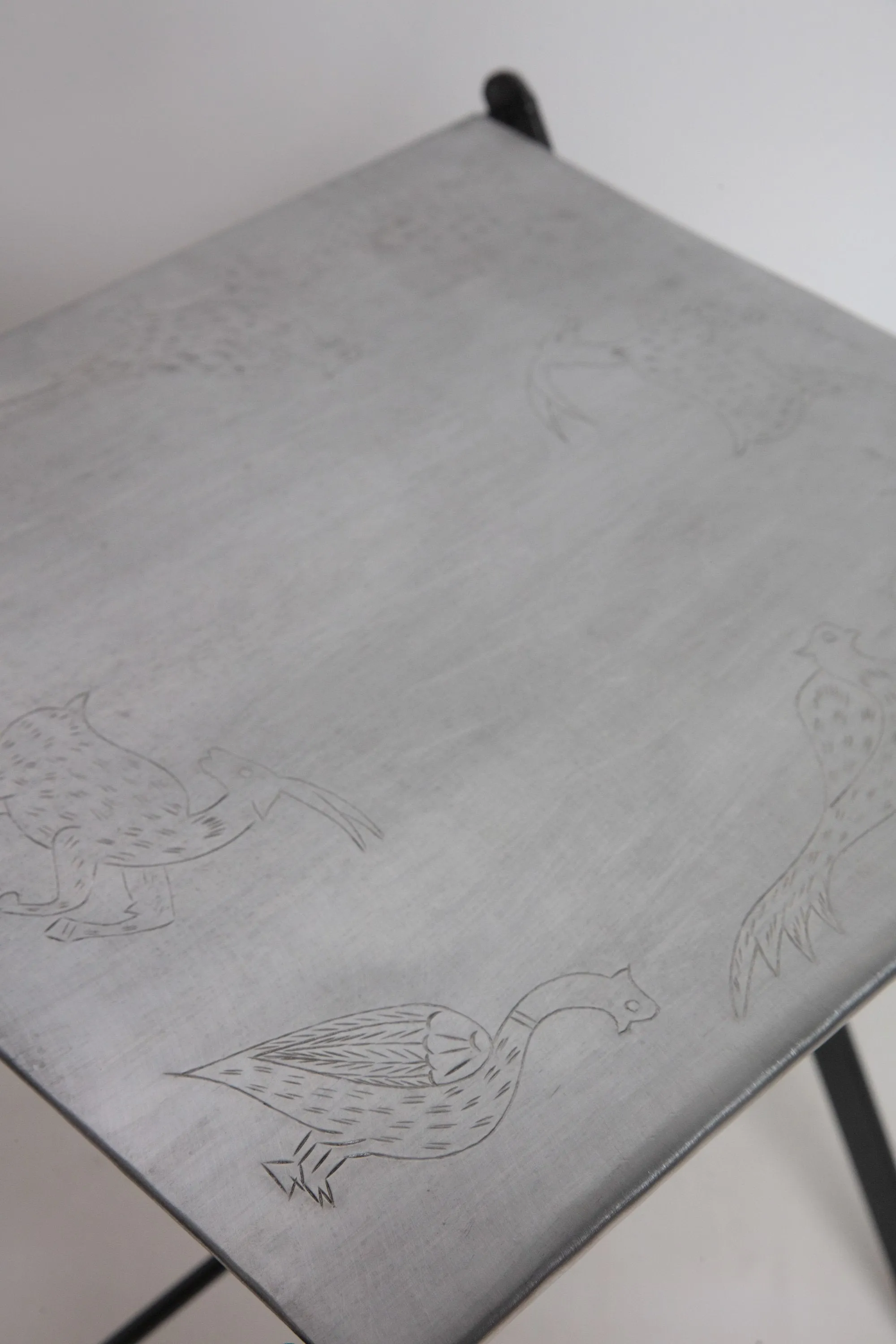 Folding Mona Table