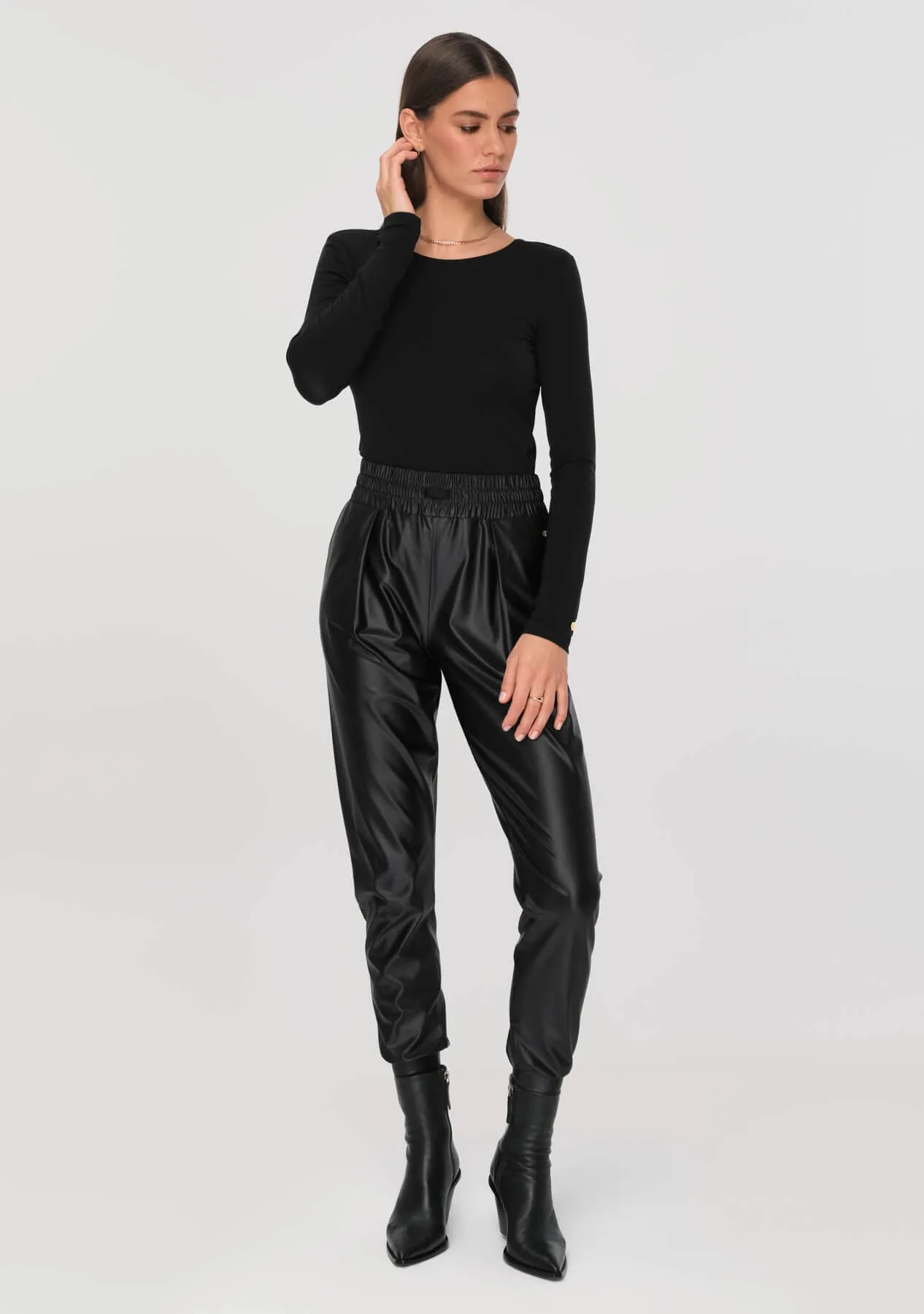 GAIA Cashmere Top black